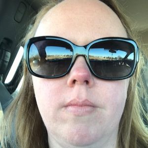 Meet your Posher, Anne